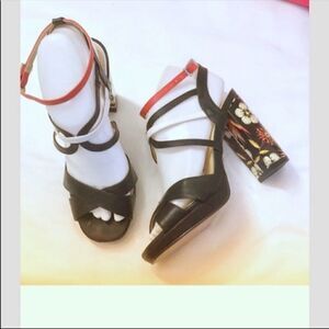 MARIAMARE CHUNKY STACKED HEELS.  NEW